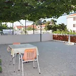 Πανσιόν And With Parking Space Palit, Rab - 5061