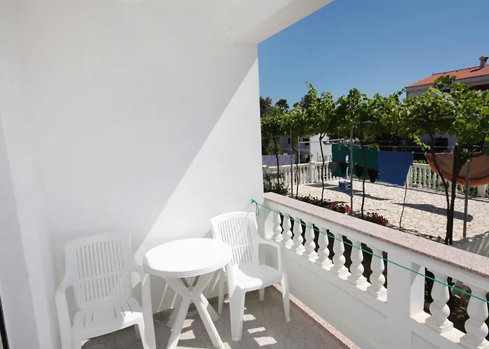 And With Parking Space Palit, Rab - 5061 Gostinjska kuća