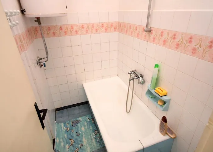 And With Parking Space Palit, Rab - 5061 3* Palit